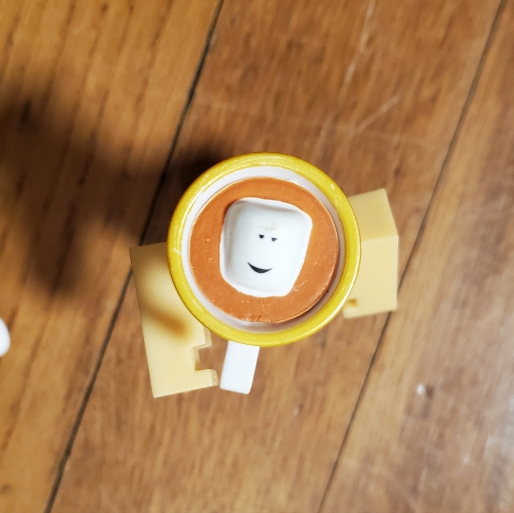 Random Roblox Figures Bundle - Picture 7 of 11